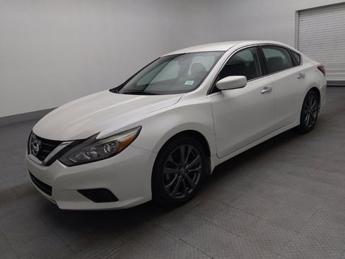 Used 2018 Nissan Altima 2.5 SR w/ SR Special Edition image 2