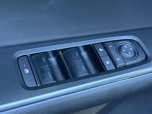 Certified 2025 Lexus UX 300h FWD w/ Accessory Package (P3) image 13