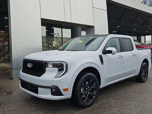 New 2026 Ford Maverick Lobo AWD/4WD image 2