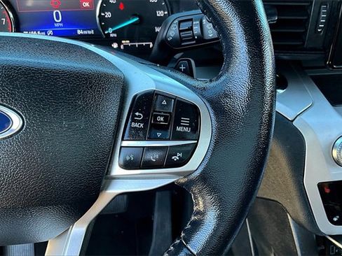 Used 2020 Ford Explorer XLT w/ Comfort Package image 11