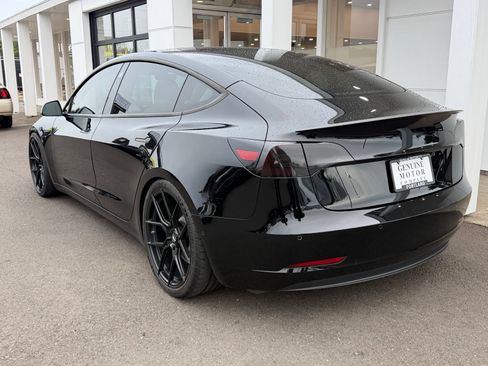 Used 2021 Tesla Model 3 Performance AWD/4WD image 3