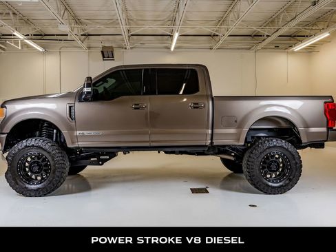 Used 2021 Ford F250 Lariat w/ Lariat Ultimate Package AWD/4WD image 5