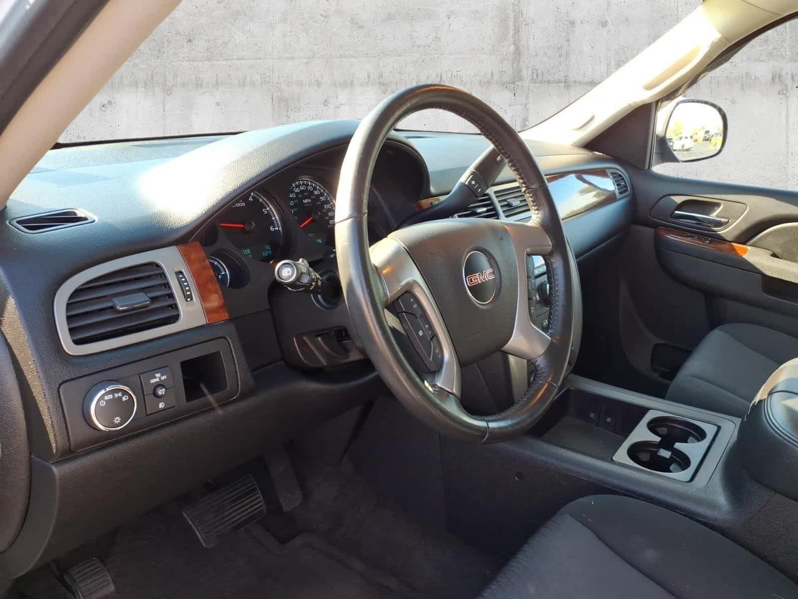 Used 2013 GMC Yukon SLE w/ Convenience Package RWD image 15