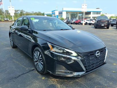 Used 2025 Nissan Altima 2.5 SV
