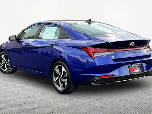 Certified 2023 Hyundai Elantra Limited FWD image 4