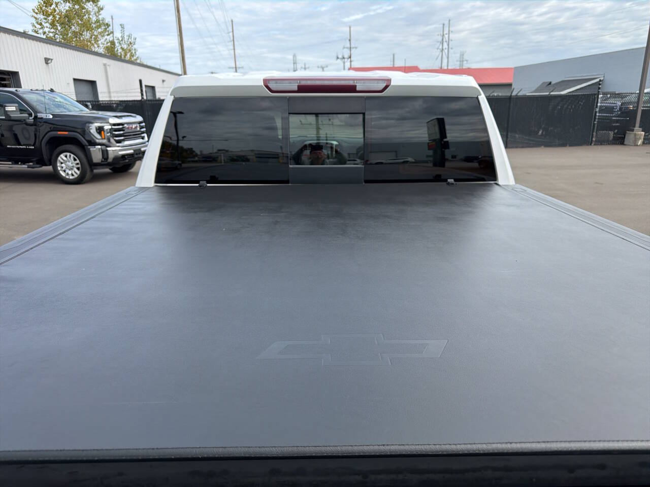 Used 2019 Chevrolet Silverado 1500 LTZ AWD/4WD image 9