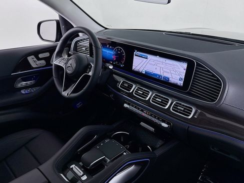 New 2026 Mercedes-Benz GLS 450 4MATIC image 16