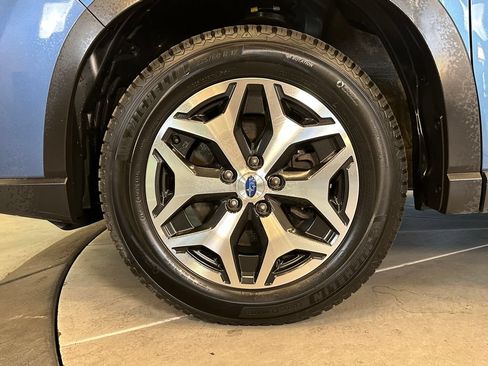 Used 2020 Subaru Forester Premium AWD/4WD image 27