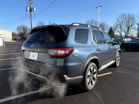 Used 2026 Honda Pilot Touring image 5