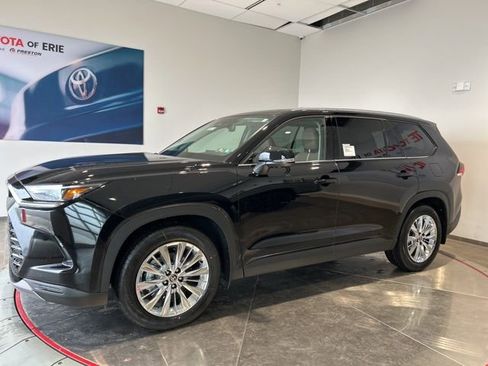 New 2026 Toyota Grand Highlander AWD image 3