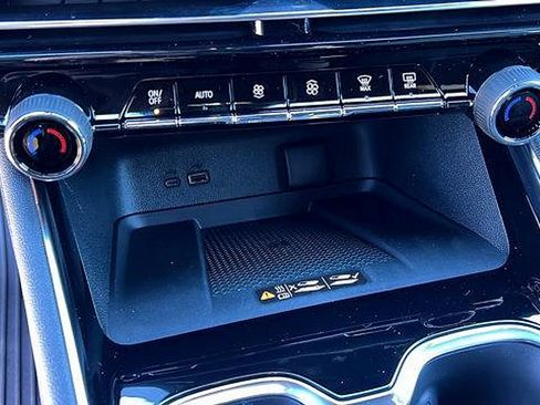 New 2026 Chevrolet Traverse Z71 w/ Enhanced Driving Package image 24