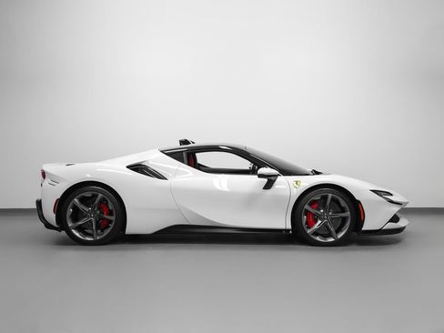 Certified 2021 Ferrari SF90 Stradale AWD/4WD image 4