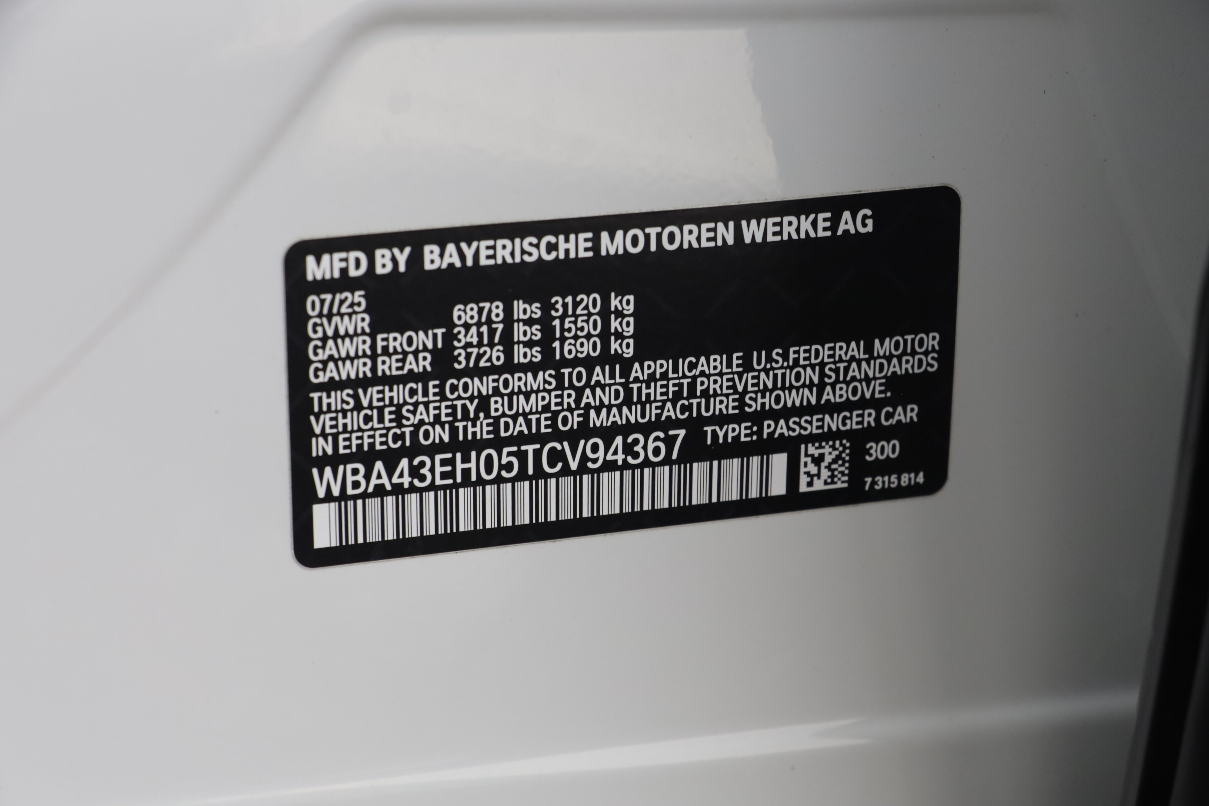 Used 2026 BMW 750e xDrive w/ Autobahn Package AWD/4WD image 27