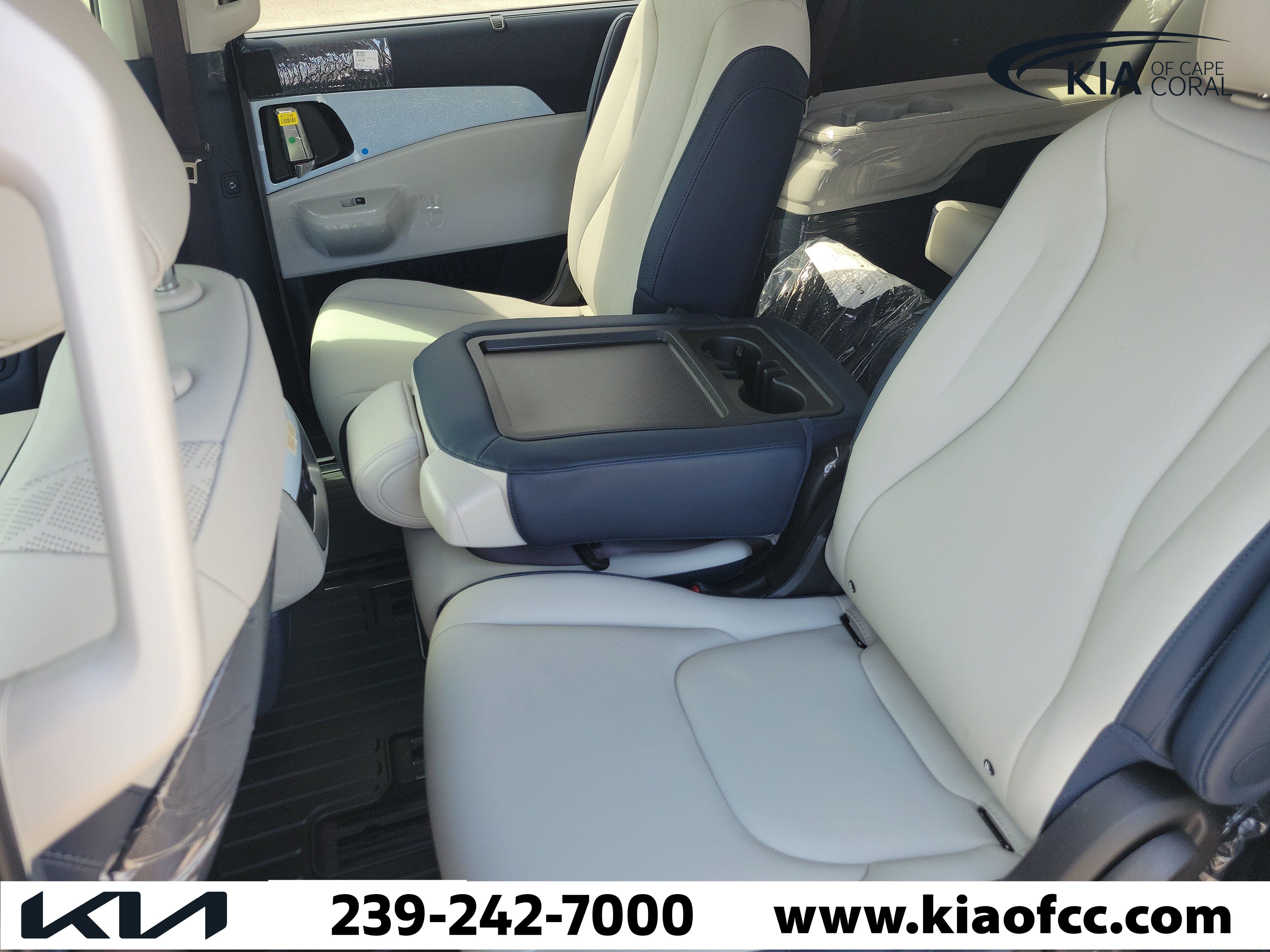New 2026 Kia Carnival EX FWD image 11