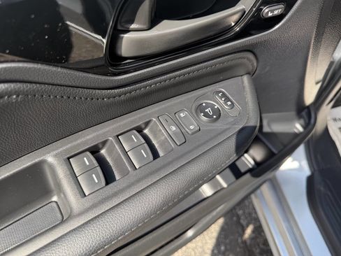 Used 2025 Honda Odyssey Touring image 16