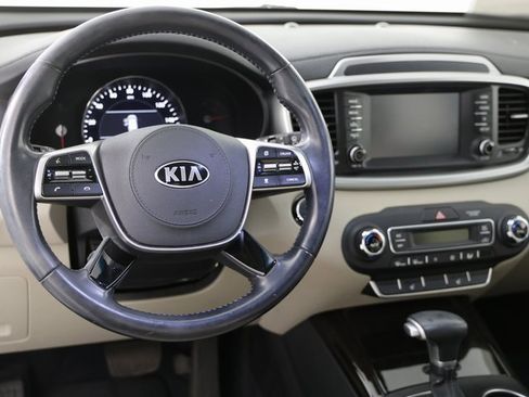 Used 2020 Kia Sorento EX image 5