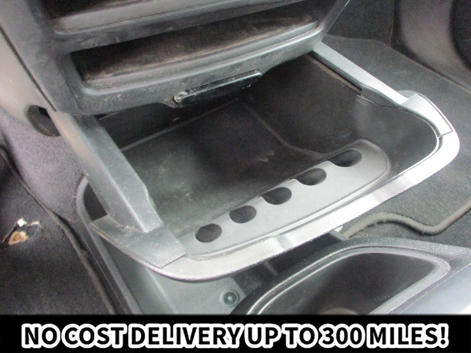 Used 2023 Chrysler Pacifica Touring-L w/ S Appearance Package FWD image 32
