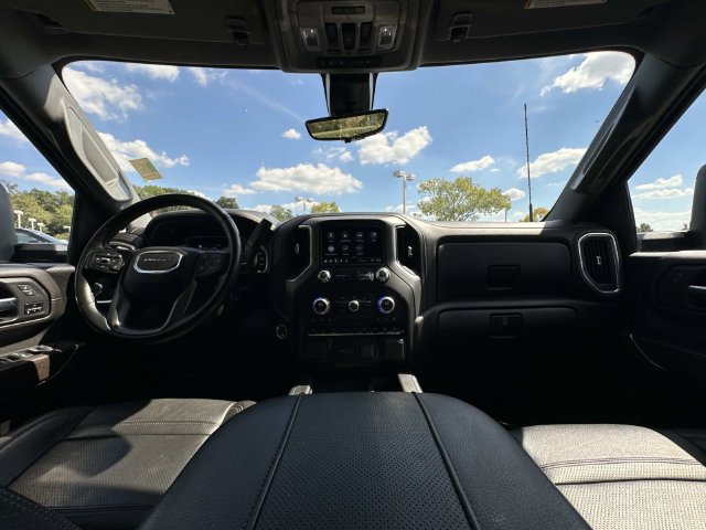 Used 2023 GMC Sierra 2500 Denali w/ Denali Black Diamond Edition AWD/4WD image 32