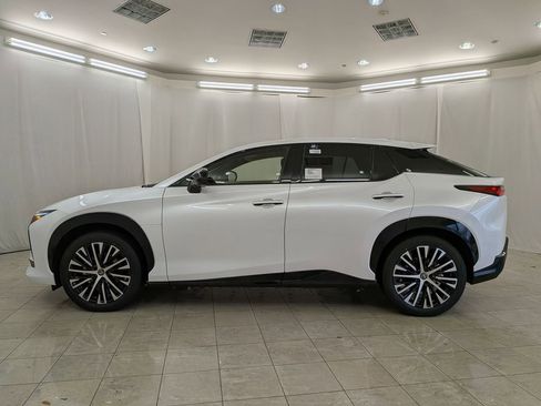 New 2026 Lexus RZ 450e AWD image 6