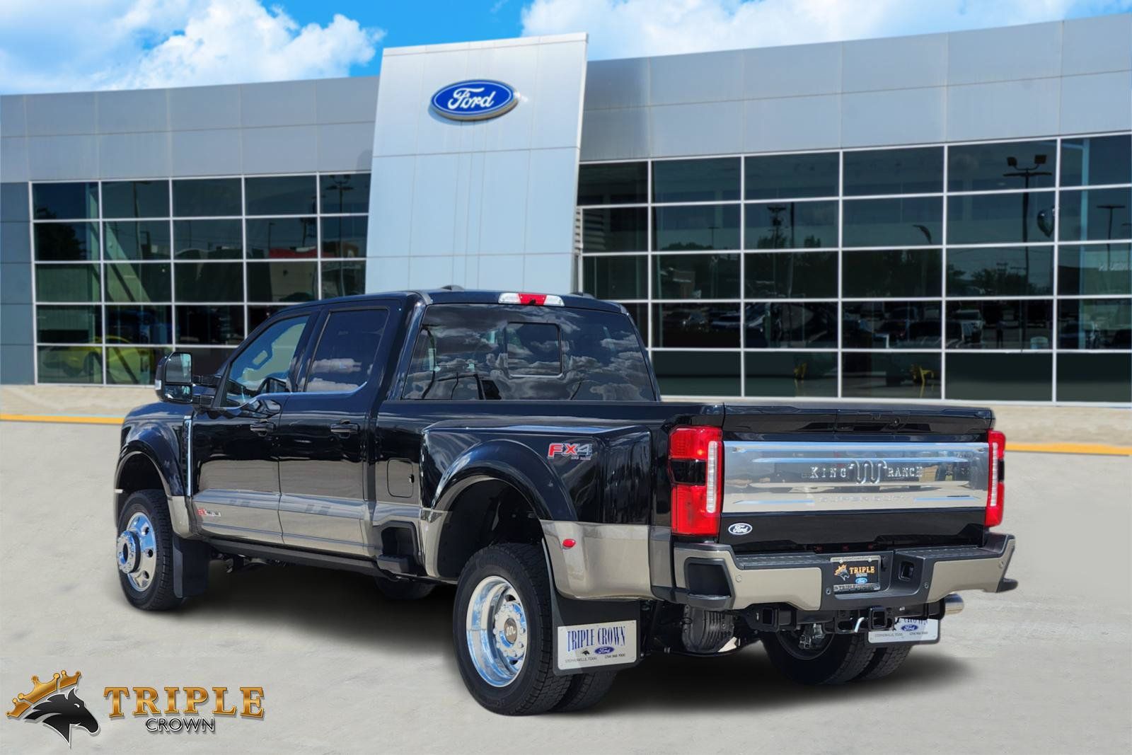 New 2027 Ford F450 King Ranch w/ FX4 Off-Road Package AWD/4WD image 4
