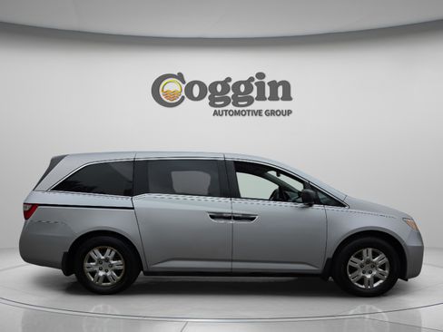 Used 2012 Honda Odyssey LX image 7