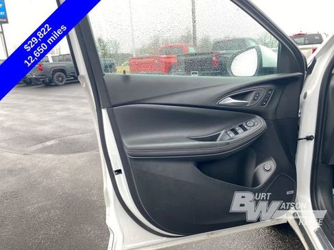 Certified 2025 Buick Encore GX Avenir w/ Avenir Technology Package image 12