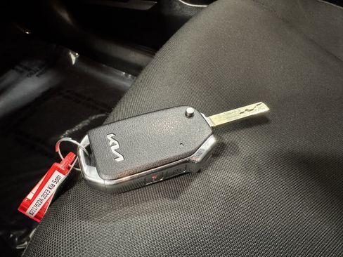 Used 2023 Kia Sportage LX image 11
