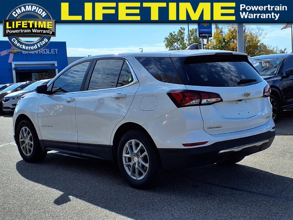 Used 2024 Chevrolet Equinox LT w/ LPO, Floor Liner Package AWD/4WD image 9