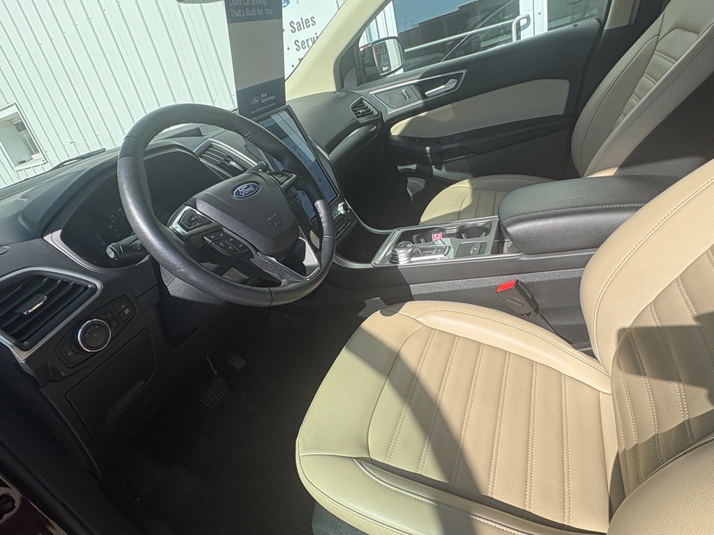 Used 2024 Ford Edge SEL w/ Convenience Package AWD/4WD image 12