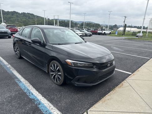 Used 2023 Honda Civic EX image 1