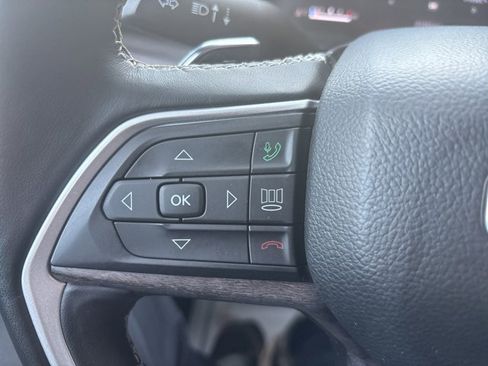 Used 2022 Jeep Grand Cherokee Limited image 22