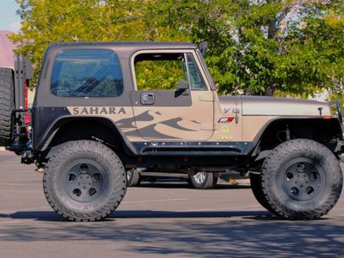 Used 1988 Jeep Wrangler Sahara AWD/4WD image 10