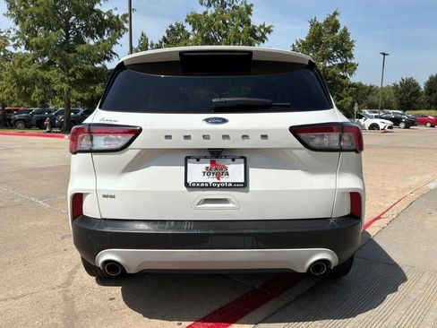 Used 2021 Ford Escape SE FWD image 7
