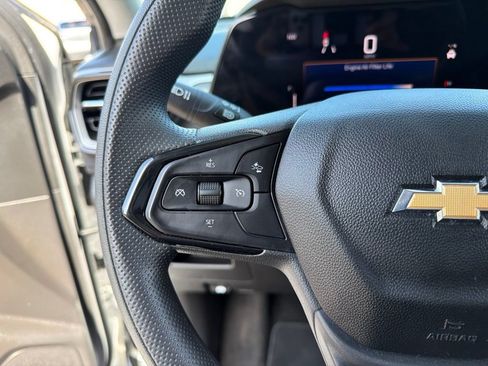 Used 2025 Chevrolet TrailBlazer LT AWD/4WD image 16