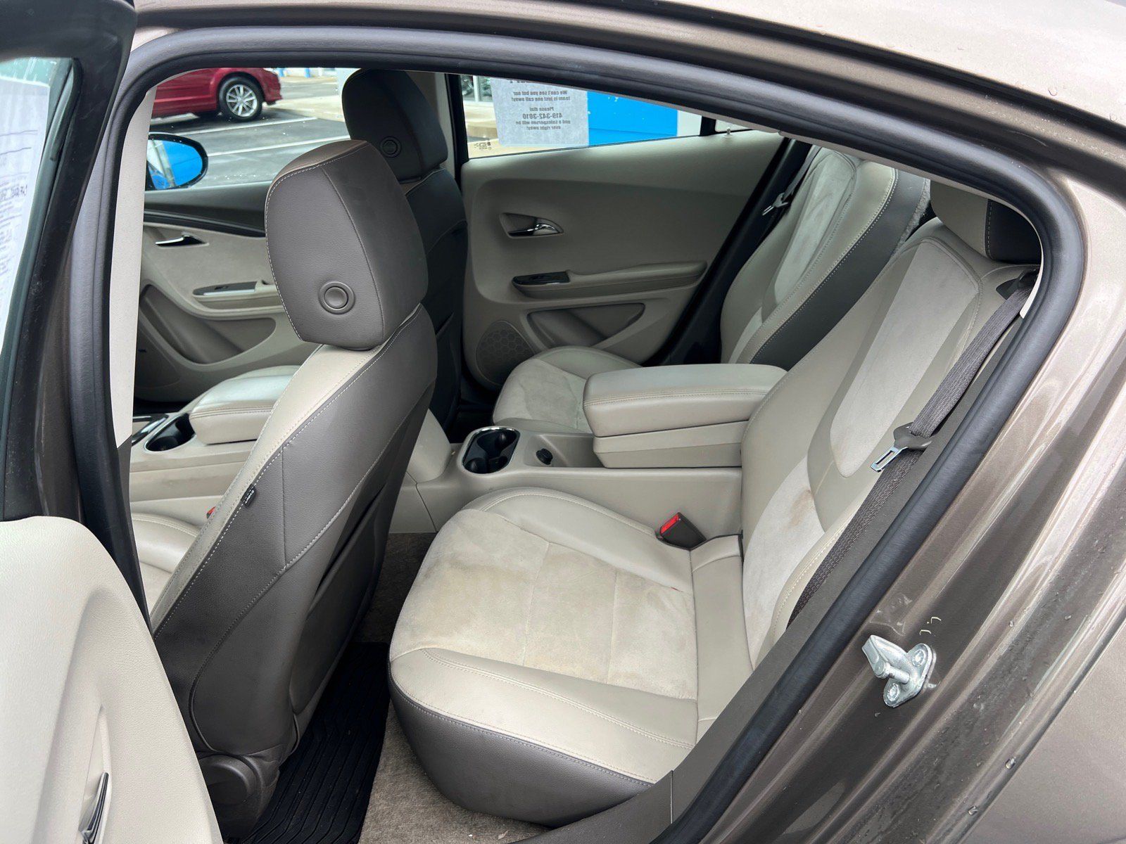 Used 2014 Chevrolet Volt Premium w/ Premium Trim Package FWD image 9