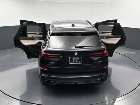Used 2024 BMW X5 xDrive40i w/ M Sport Package image 39