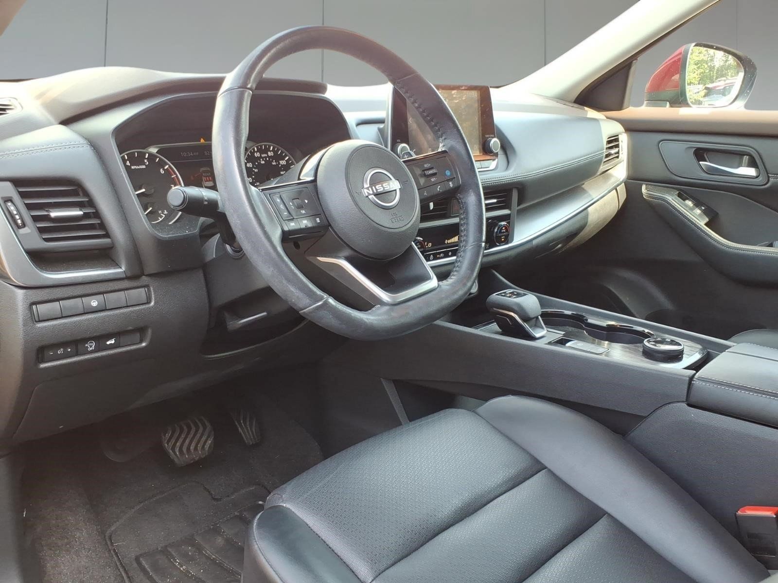 Used 2023 Nissan Rogue SV w/ SV Premium B Package AWD/4WD image 9