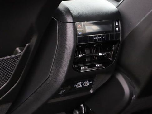 New 2025 Jeep Grand Cherokee L Altitude AWD/4WD image 18