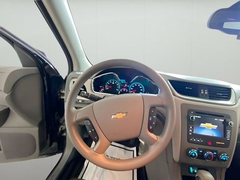 Used 2016 Chevrolet Traverse LS FWD image 39