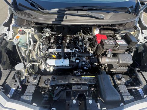 Used 2025 Nissan Versa SV FWD image 25