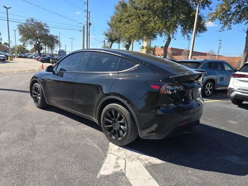 Used 2023 Tesla Model Y Long Range image 6