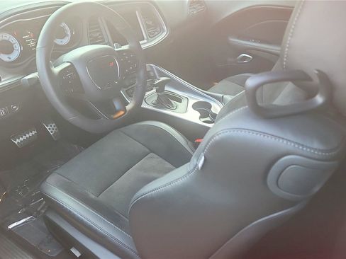 Used 2022 Dodge Challenger R/T Scat Pack RWD image 22
