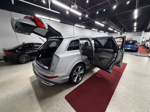 Used 2020 Audi Q7 3.0T Prestige w/ Prestige Package AWD/4WD image 54