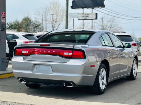 Used 2014 Dodge Charger SE image 5