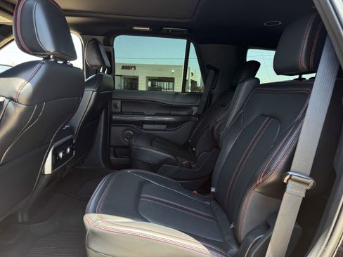 Used 2024 Ford Expedition Limited RWD image 27