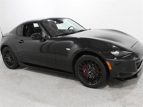 Certified 2023 MAZDA MX-5 Miata Club image 2