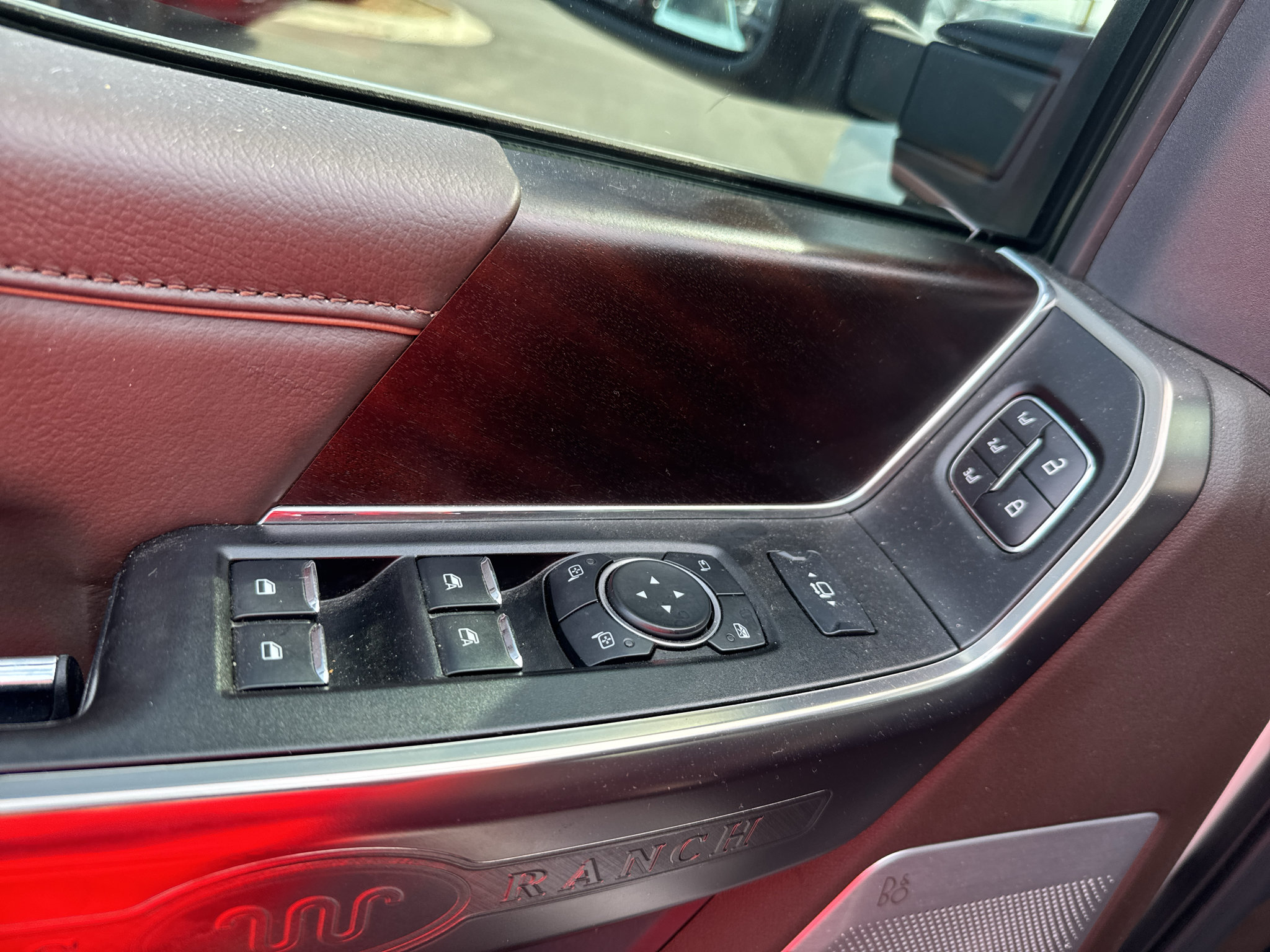Certified 2024 Ford F250 King Ranch AWD/4WD image 15