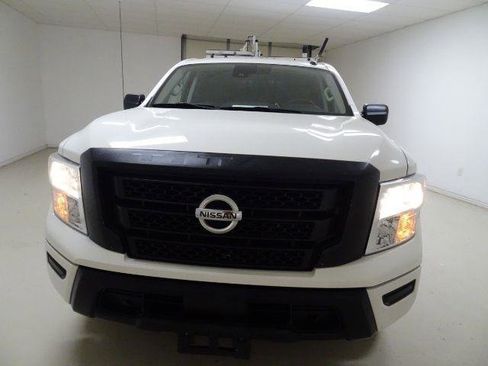Used 2021 Nissan Titan S w/ S Utility Package image 9