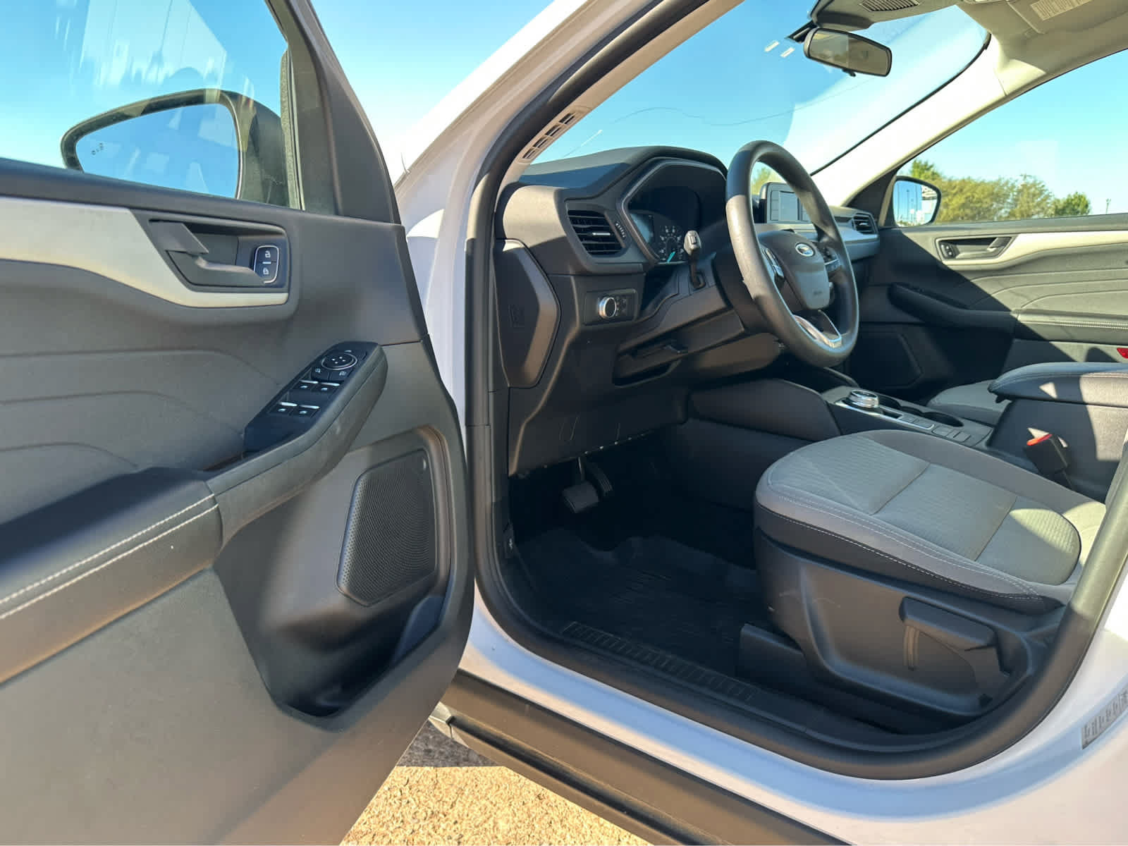 Used 2022 Ford Escape S FWD image 10