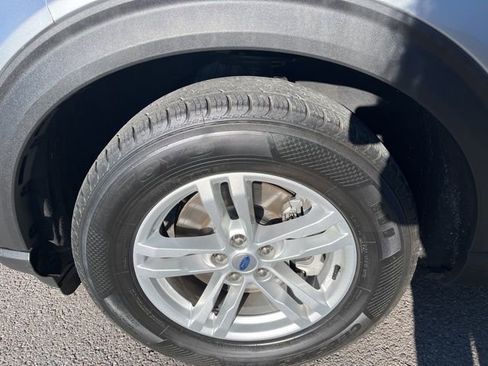 Used 2022 Ford Explorer 4WD w/ Class IV Trailer Tow Package image 18